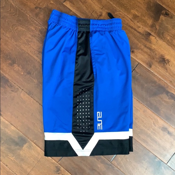 Nike Basketball Shorts - Picture 4 of 4